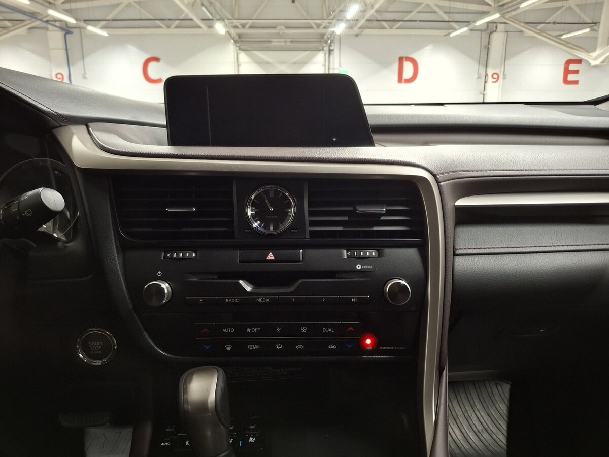 Lexus RX 300 IV, 2018 Фото №15