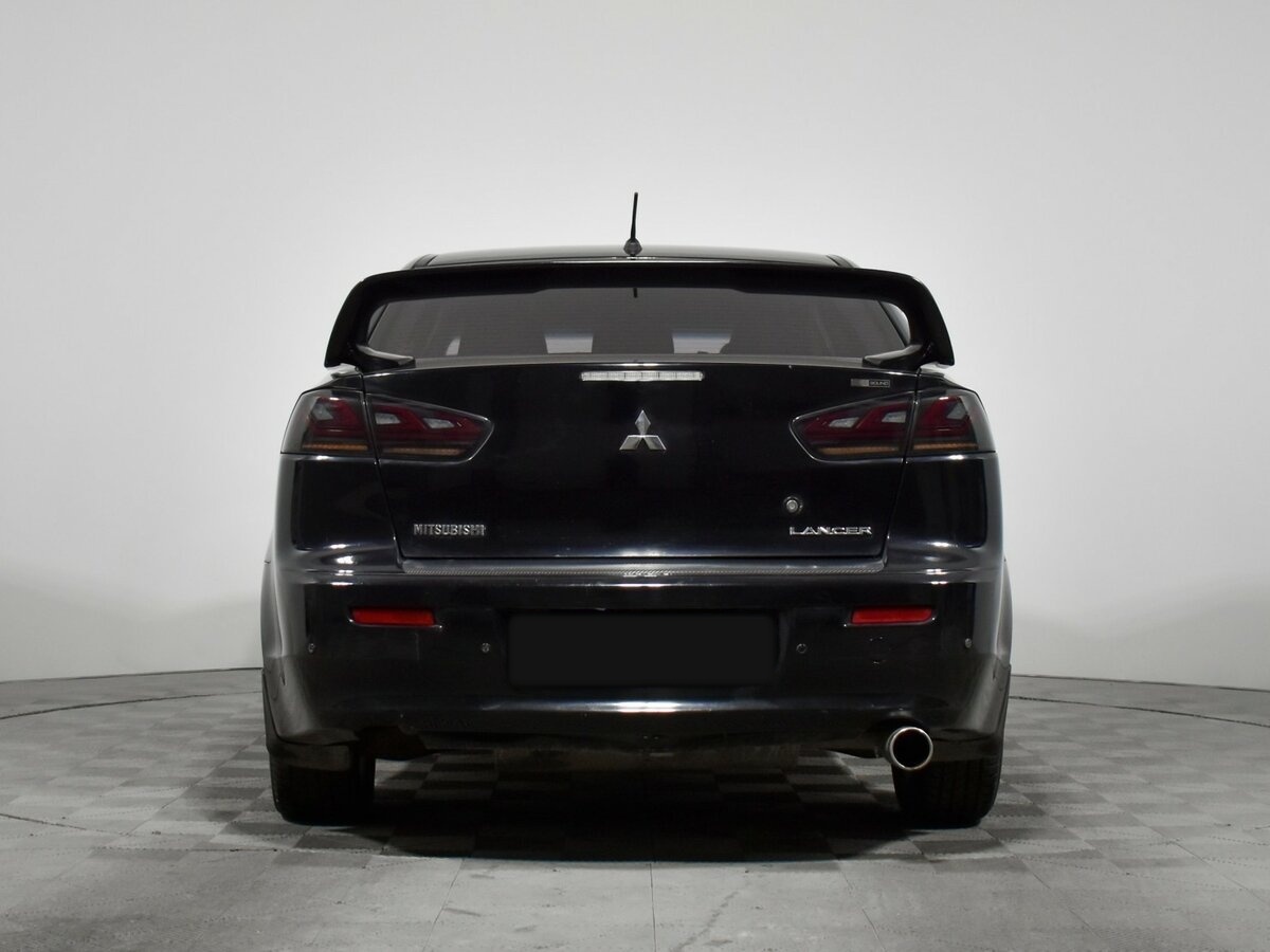 Mitsubishi Lancer X Рестайлинг, 2011 Фото №5