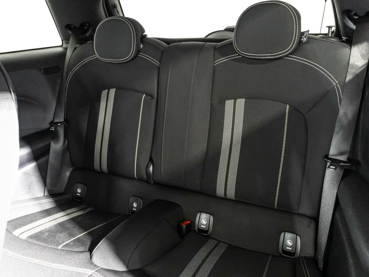 Mini Hatch JCW III (F55/F56) Рестайлинг, 2020 Фото №10