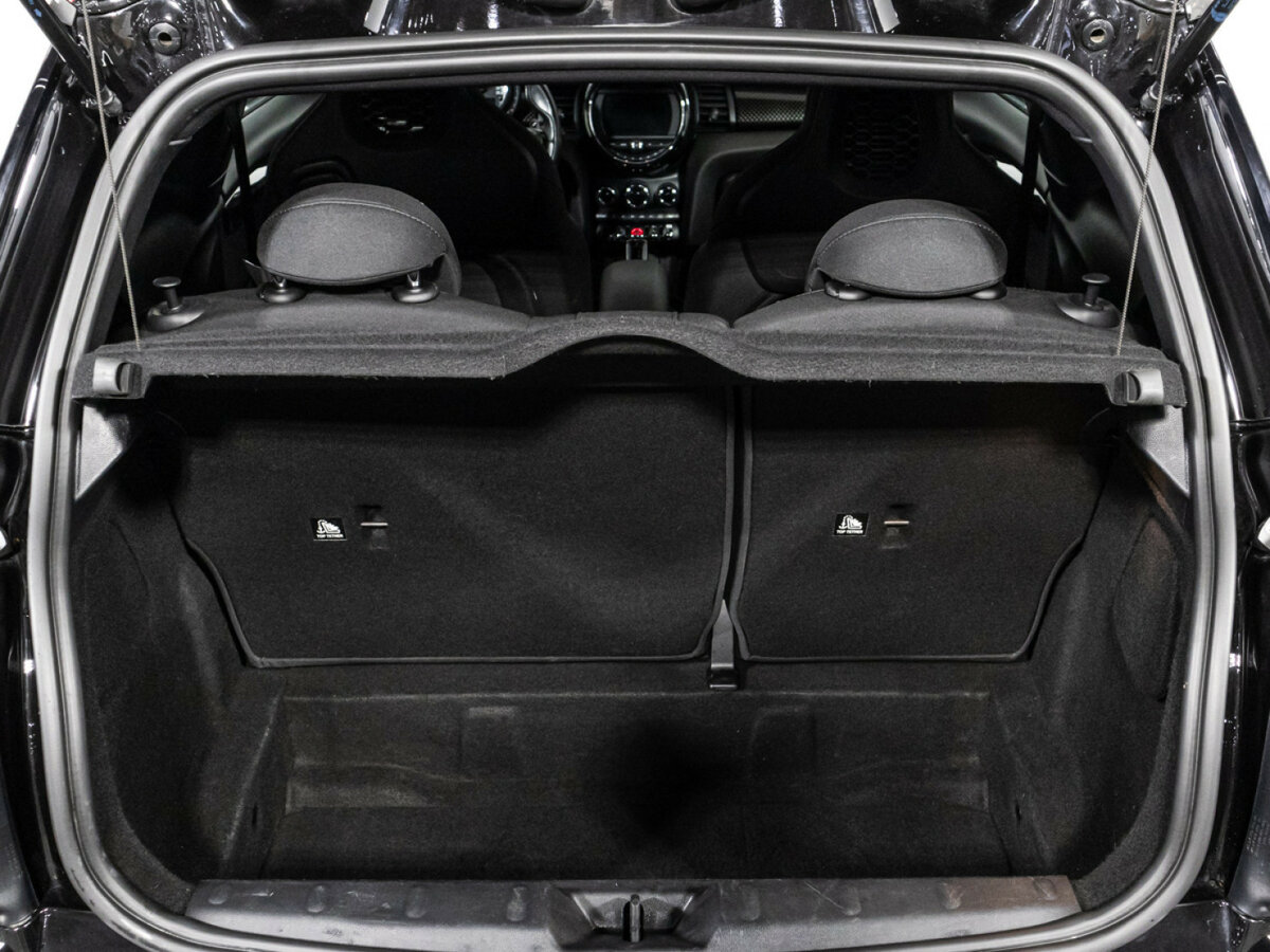 Mini Hatch JCW III (F55/F56) Рестайлинг, 2020 Фото №15