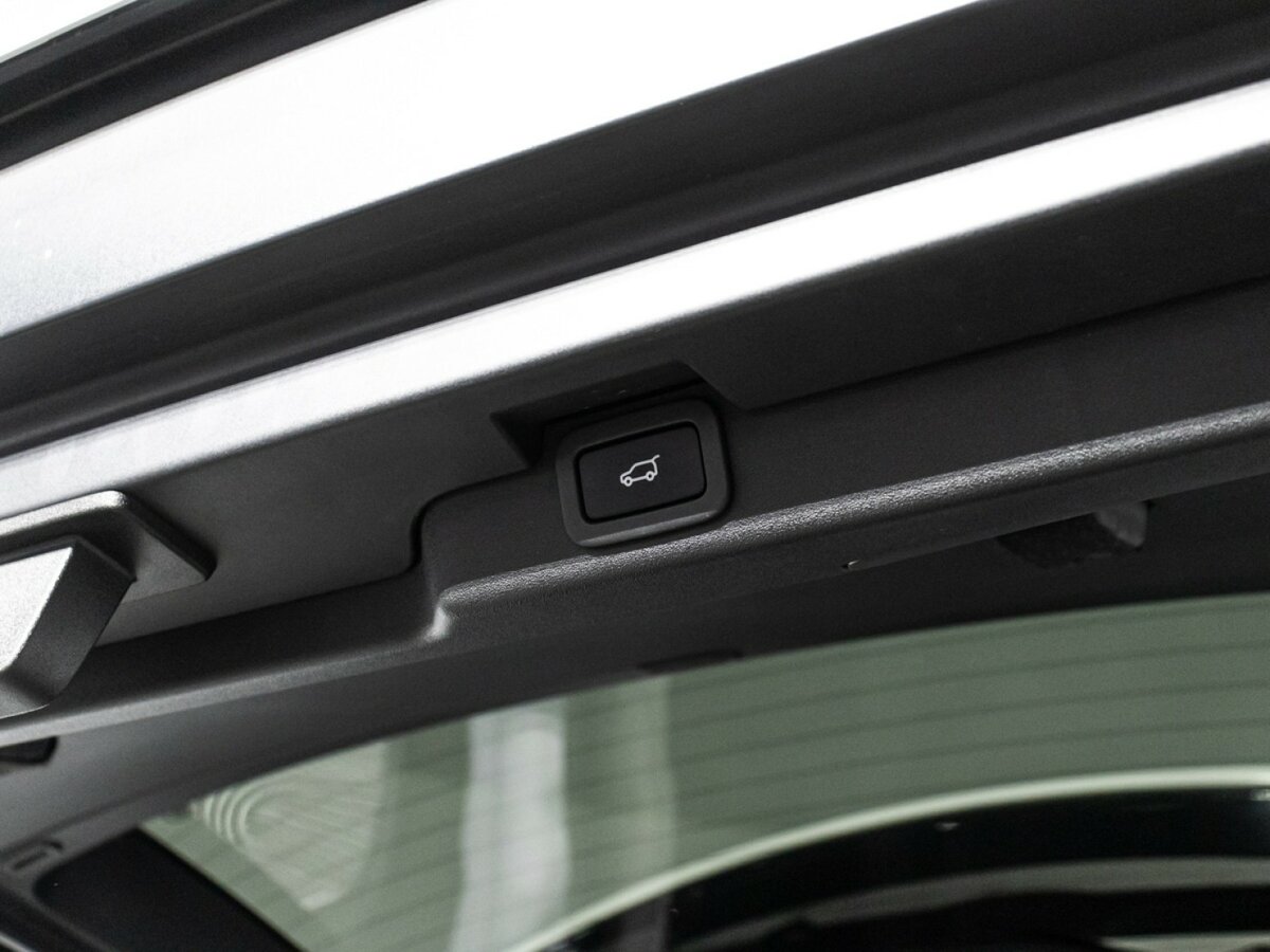 Land Rover Discovery V, 2017 Фото №16