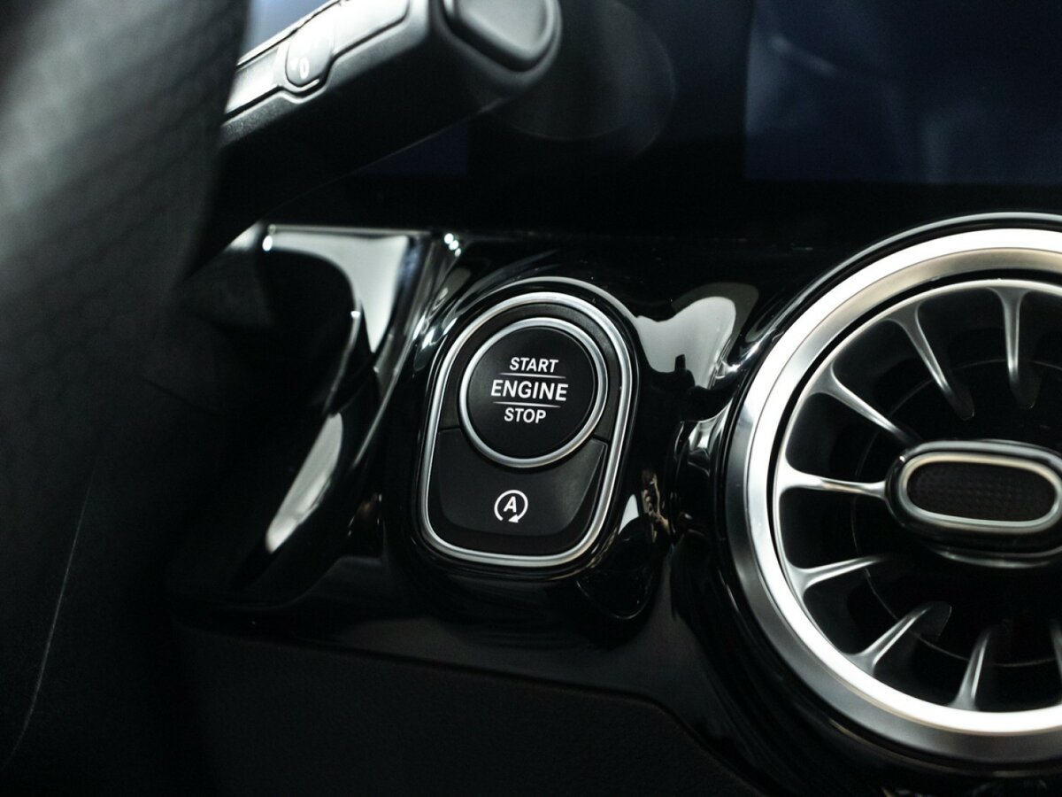 Mercedes-Benz GLA 250 II (H247), 2021 Фото №19