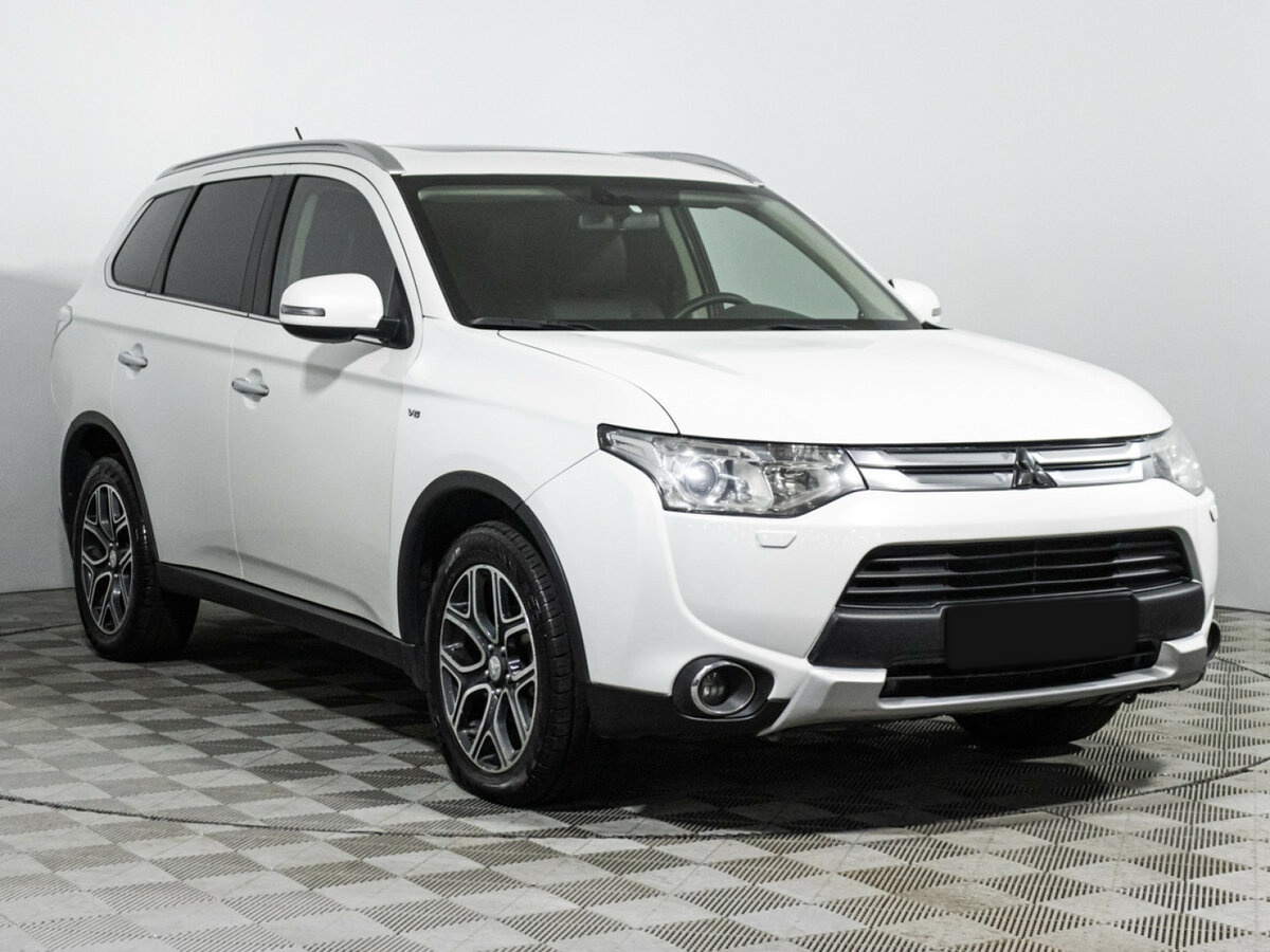 Mitsubishi Outlander III Рестайлинг, 2014 - 175 868 км. | Фото №3