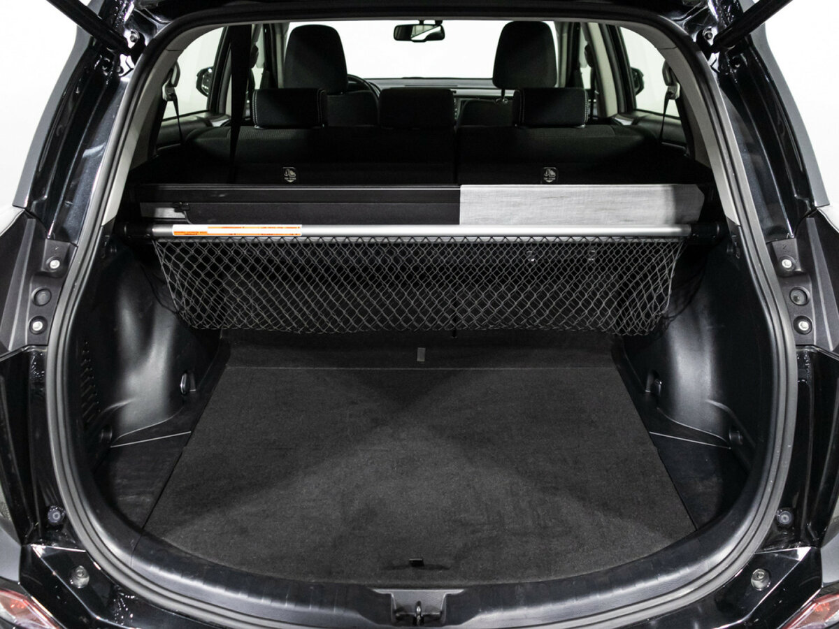 Toyota RAV4 IV (XA40) Рестайлинг, 2016 Фото №17