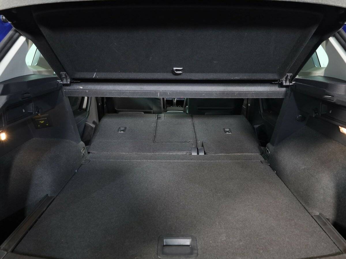 Volkswagen Tiguan II Рестайлинг, 2021 Фото №19