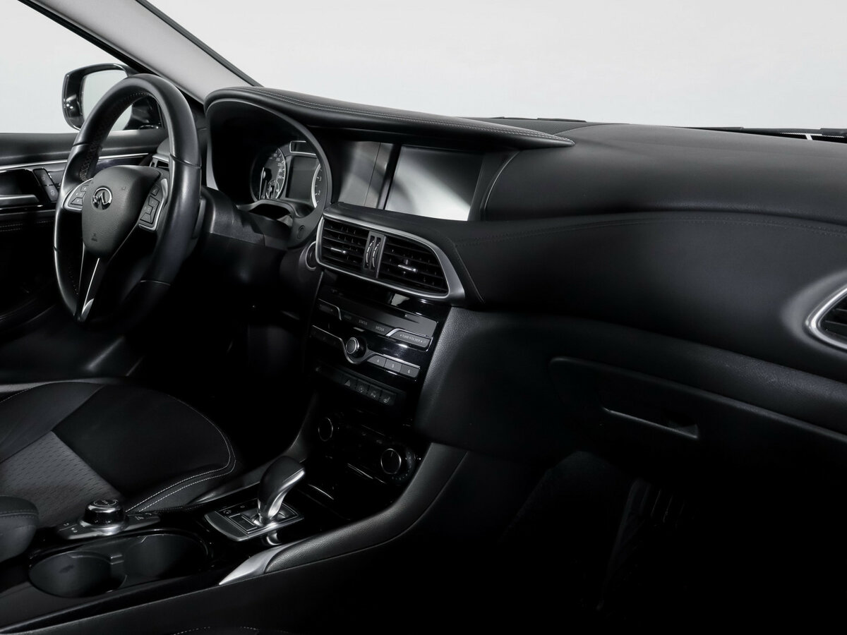 Infiniti QX30, 2017 Фото №7