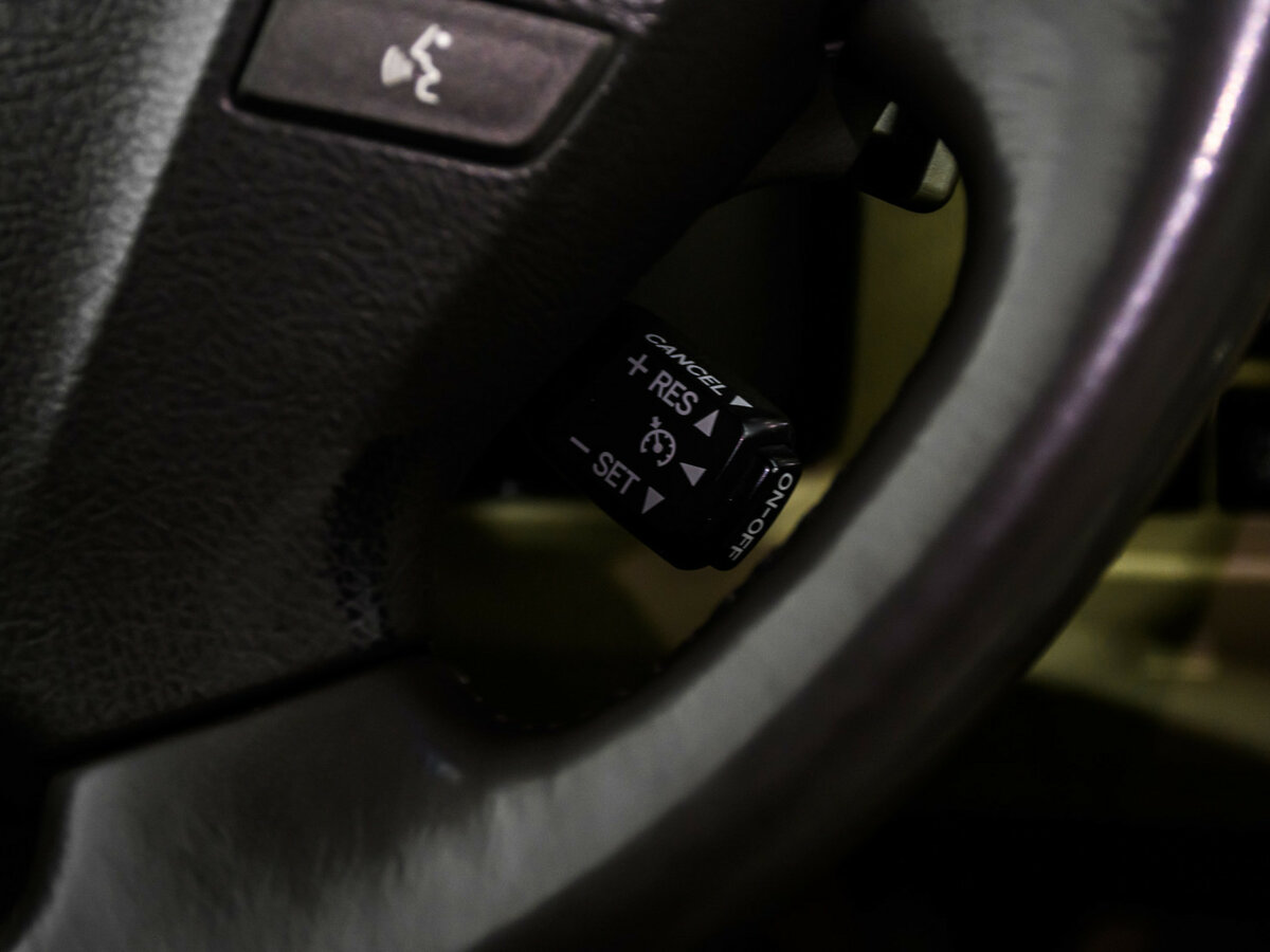 Lexus LX 570 III Рестайлинг, 2012 Фото №23