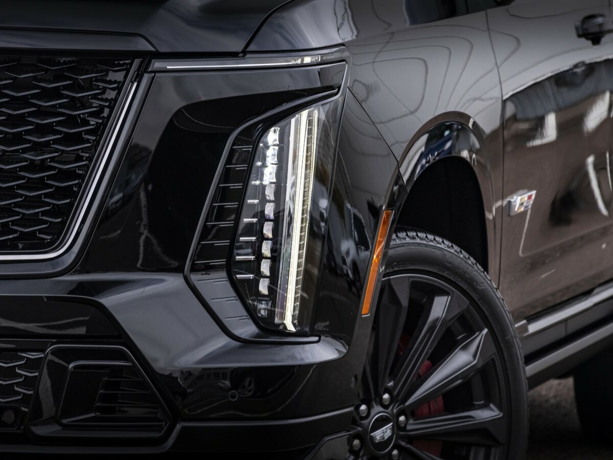 Cadillac Escalade-V I Рестайлинг, 2025 - 100 км. | Фото №2