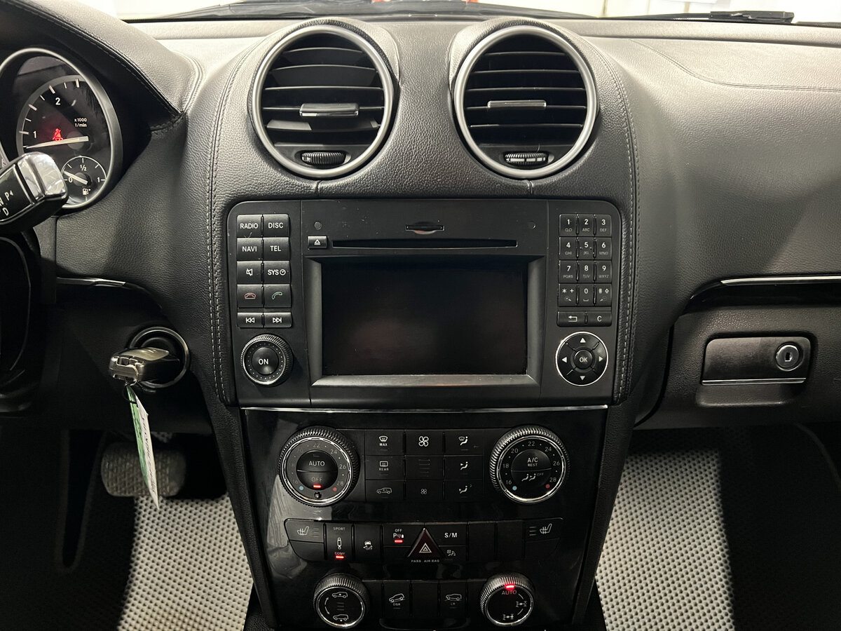 Mercedes-Benz GL-Класс 350 I (X164) Рестайлинг, 2011 Фото №15