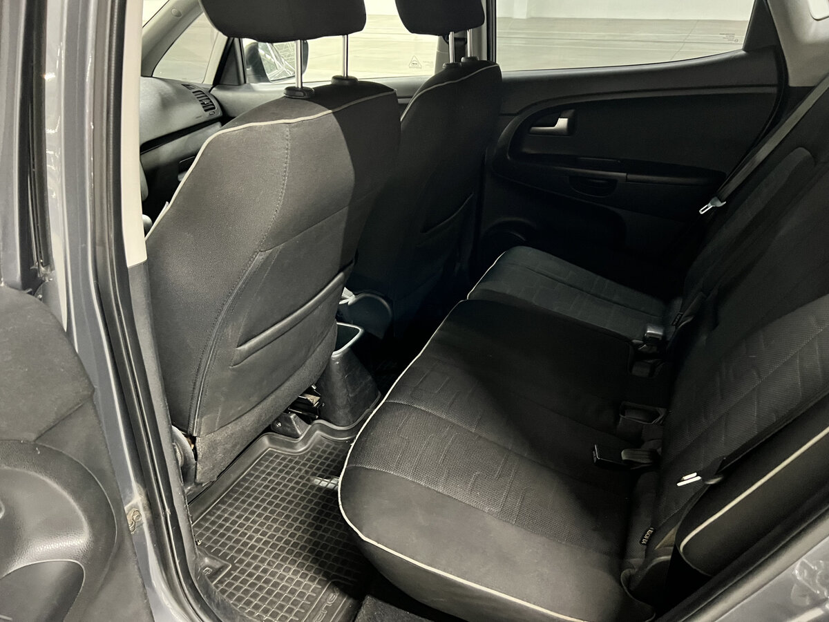 Kia Venga I, 2011 Фото №12