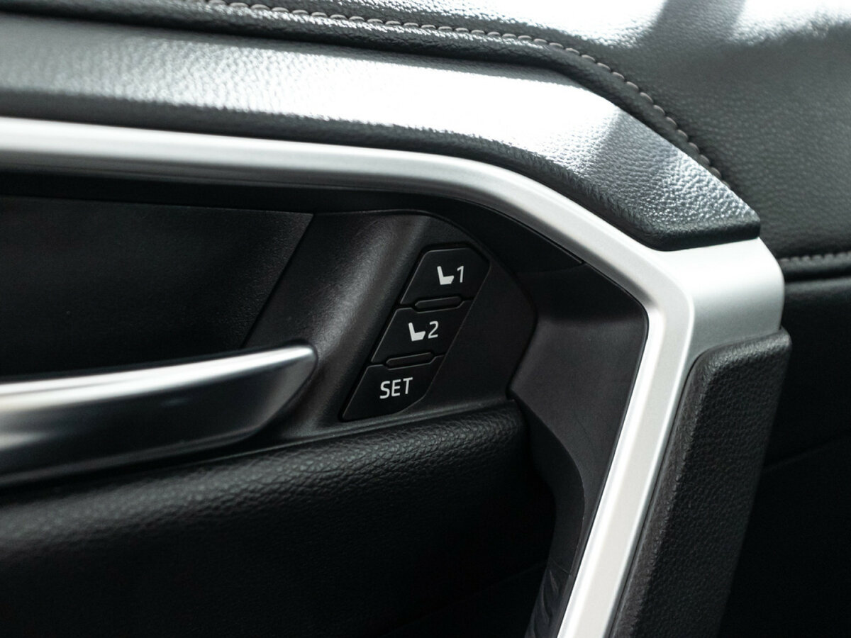 Toyota RAV4 V (XA50), 2020 Фото №16