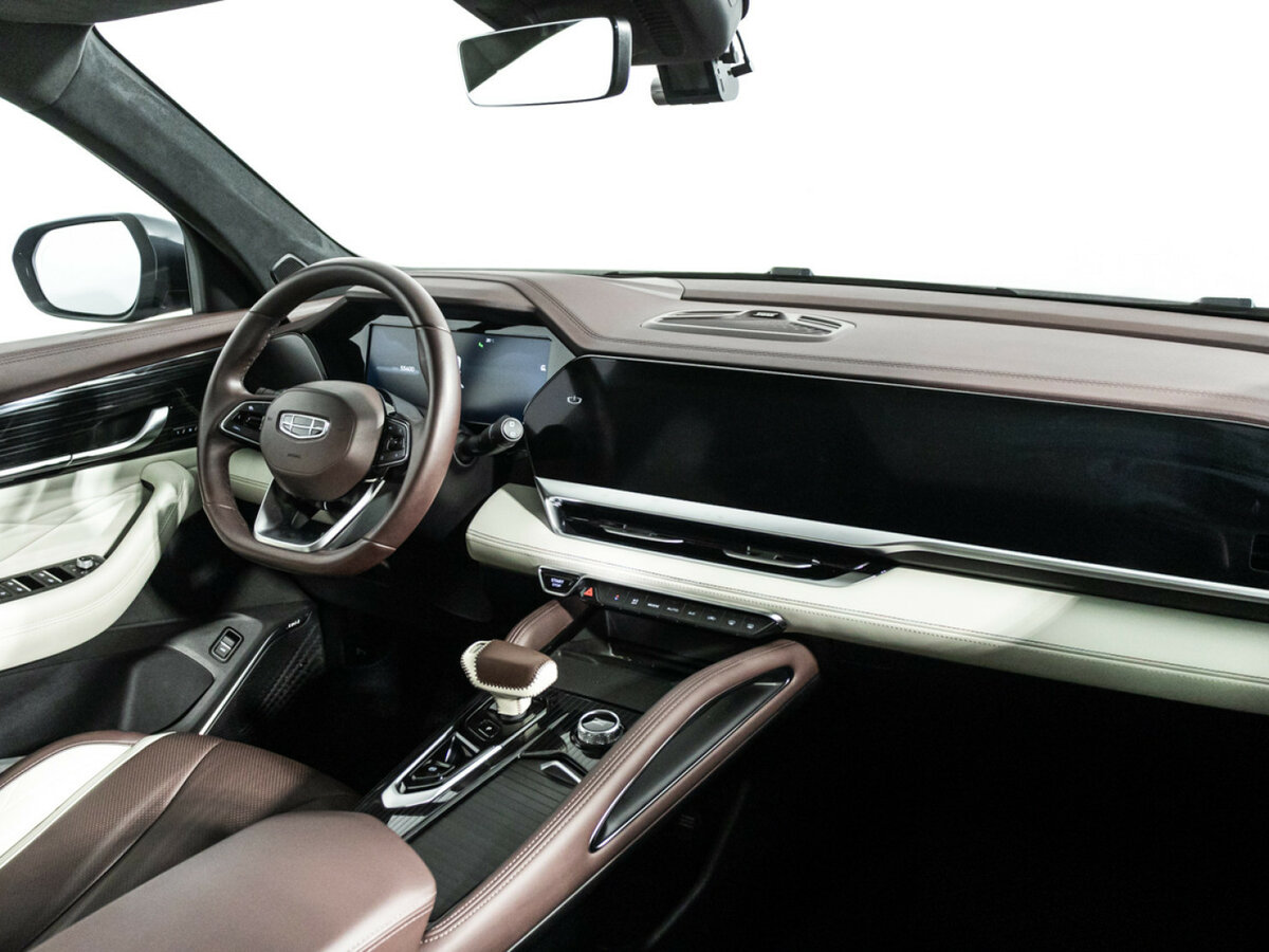 Geely Monjaro I, 2023 Фото №9