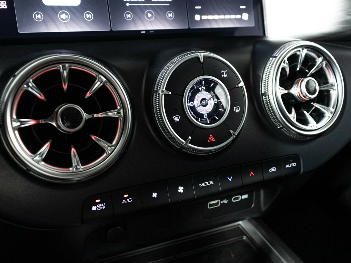 Tank 300 I, 2023 Фото №15