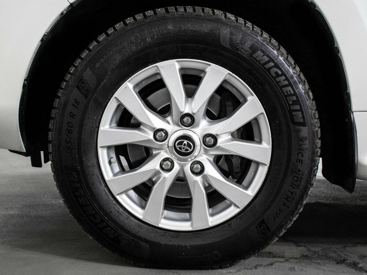 Toyota Land Cruiser 200 Series Рестайлинг 2, 2019 Фото №21