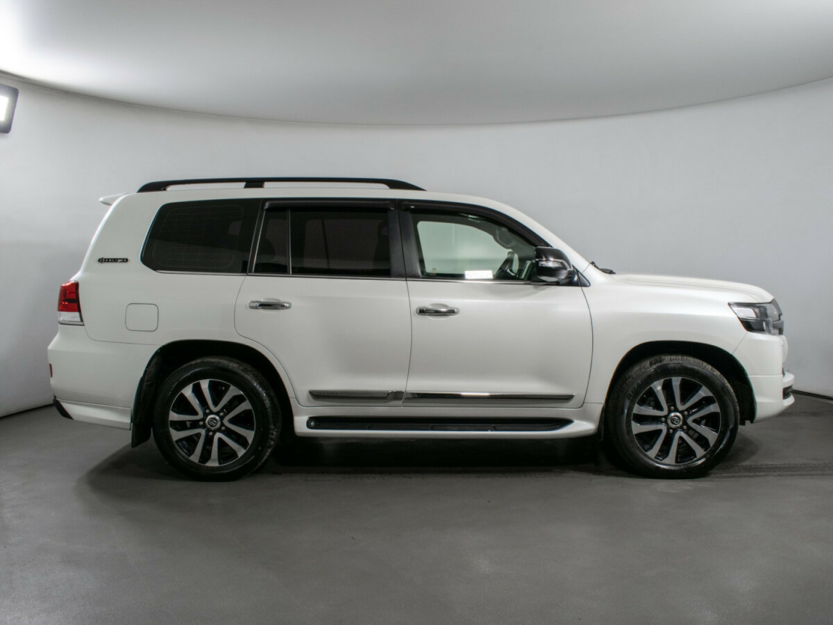 Toyota Land Cruiser 200 Series Рестайлинг 2, 2017 - 82 346 км. | Фото №4