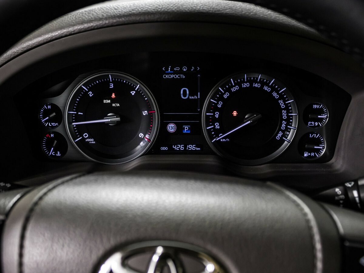 Toyota Land Cruiser 200 Series Рестайлинг 2, 2016 Фото №8