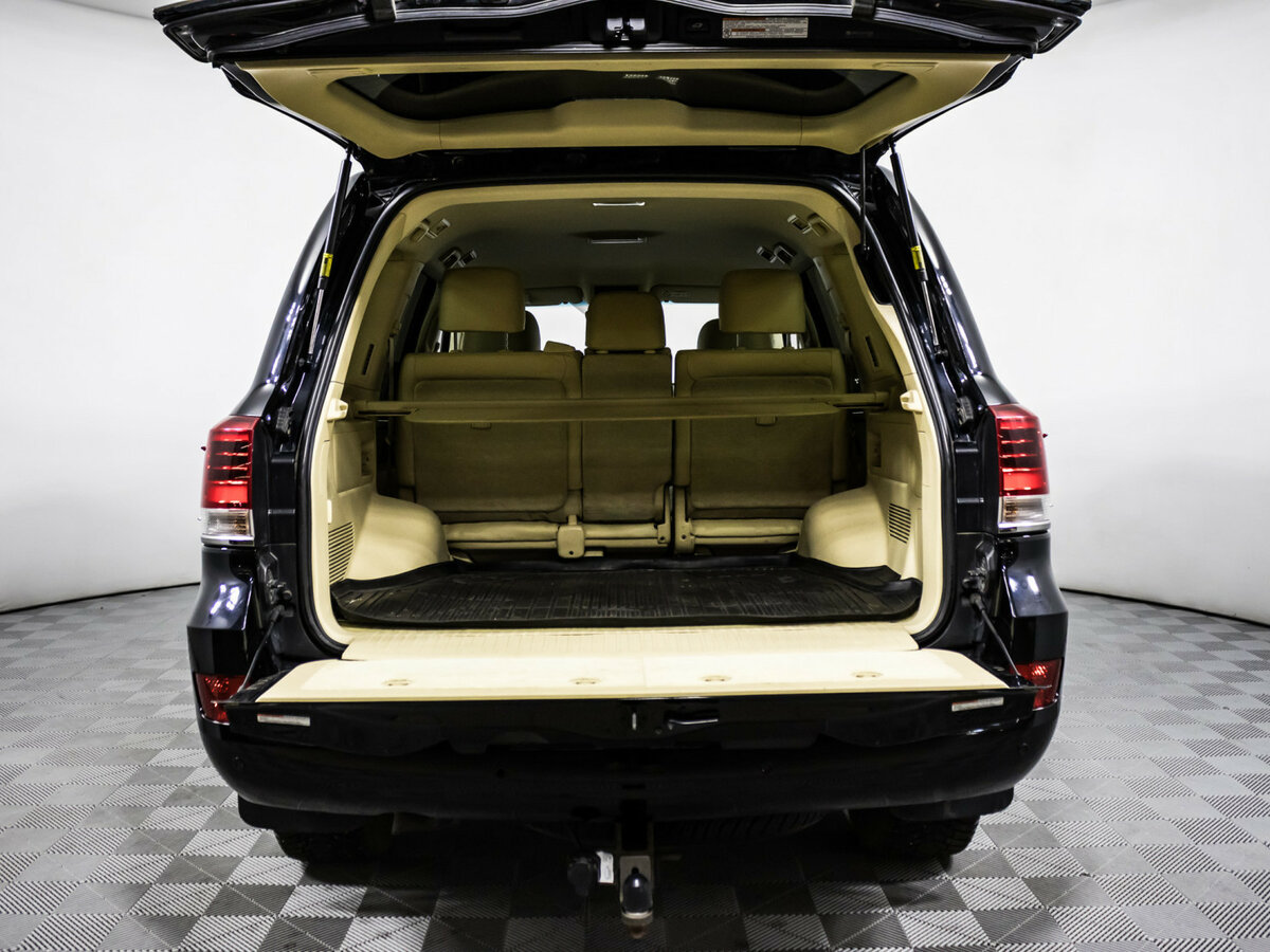 Toyota Land Cruiser 200 Series Рестайлинг 2, 2016 Фото №12