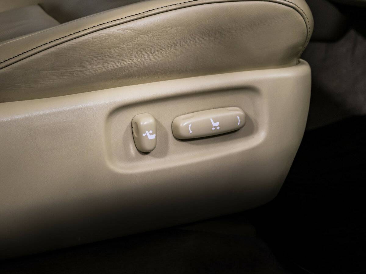 Toyota Land Cruiser 200 Series Рестайлинг 2, 2016 Фото №14