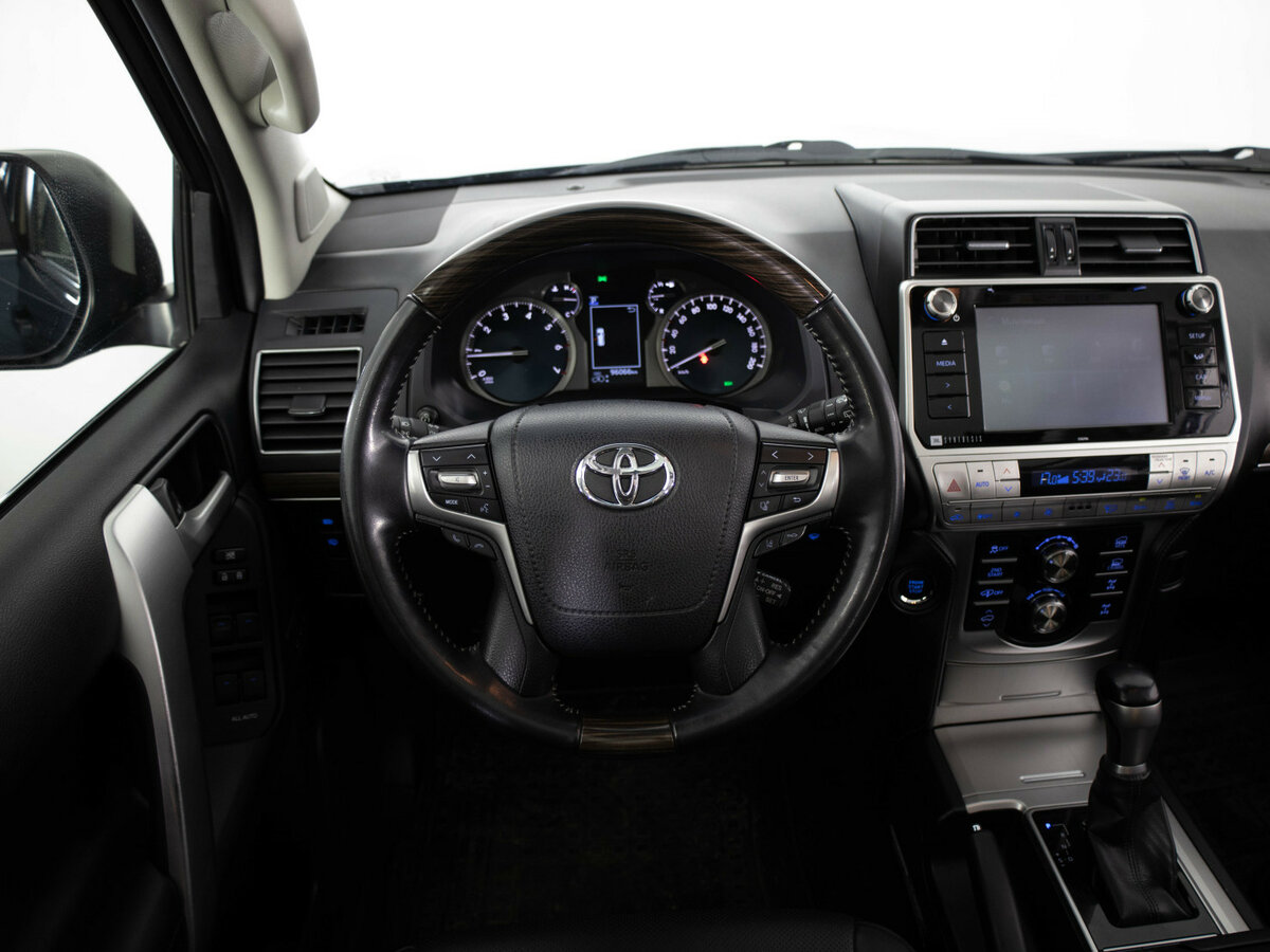 Toyota Land Cruiser Prado 150 Series Рестайлинг 2, 2018 Фото №10