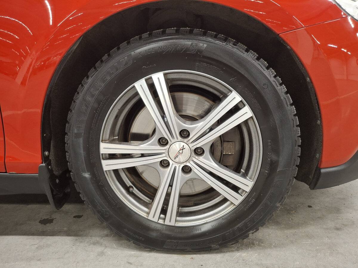 Volvo V40 Cross Country I Рестайлинг, 2017 Фото №18