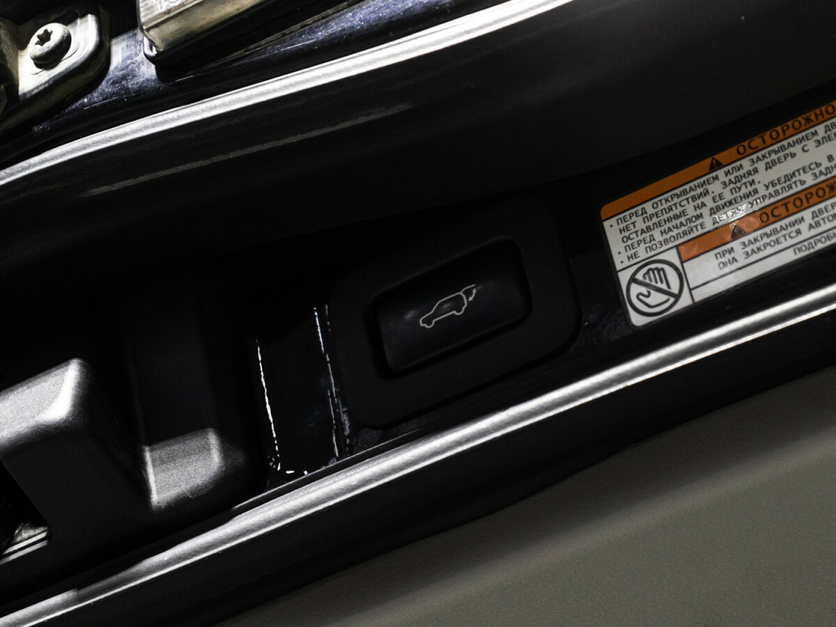 Toyota Land Cruiser 200 Series Рестайлинг 2, 2017 Фото №24