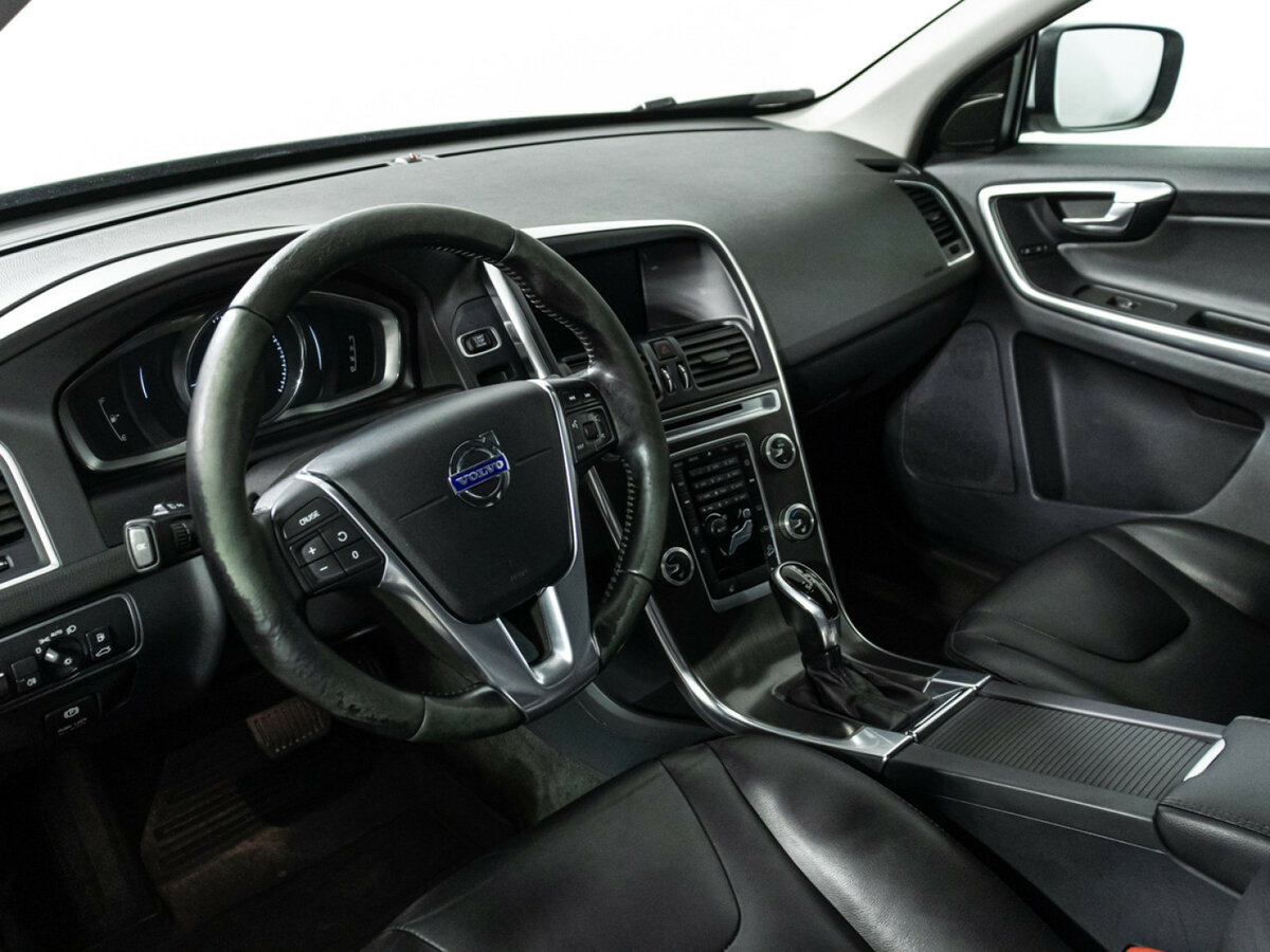 Volvo XC60 I Рестайлинг, 2014 Фото №9