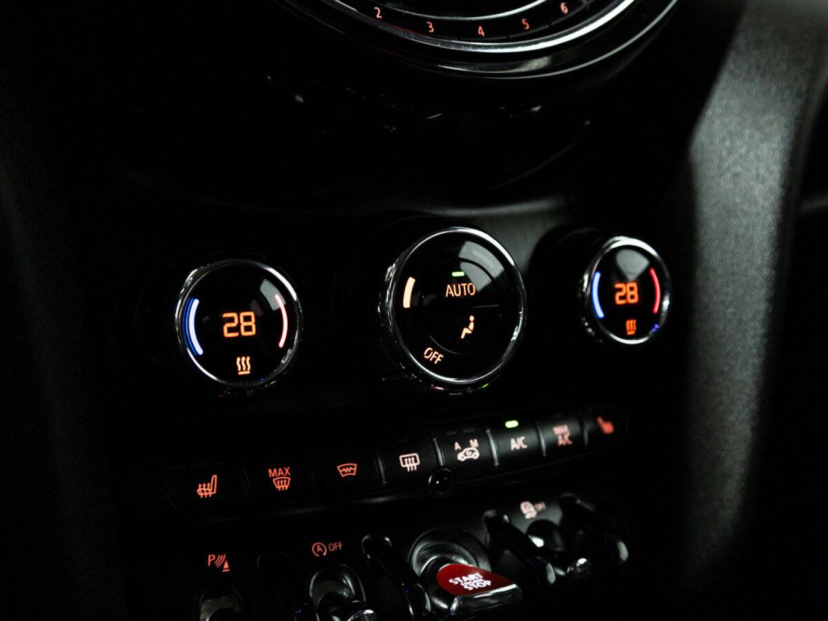 Mini Hatch Cooper S III (F55/F56), 2014 Фото №16