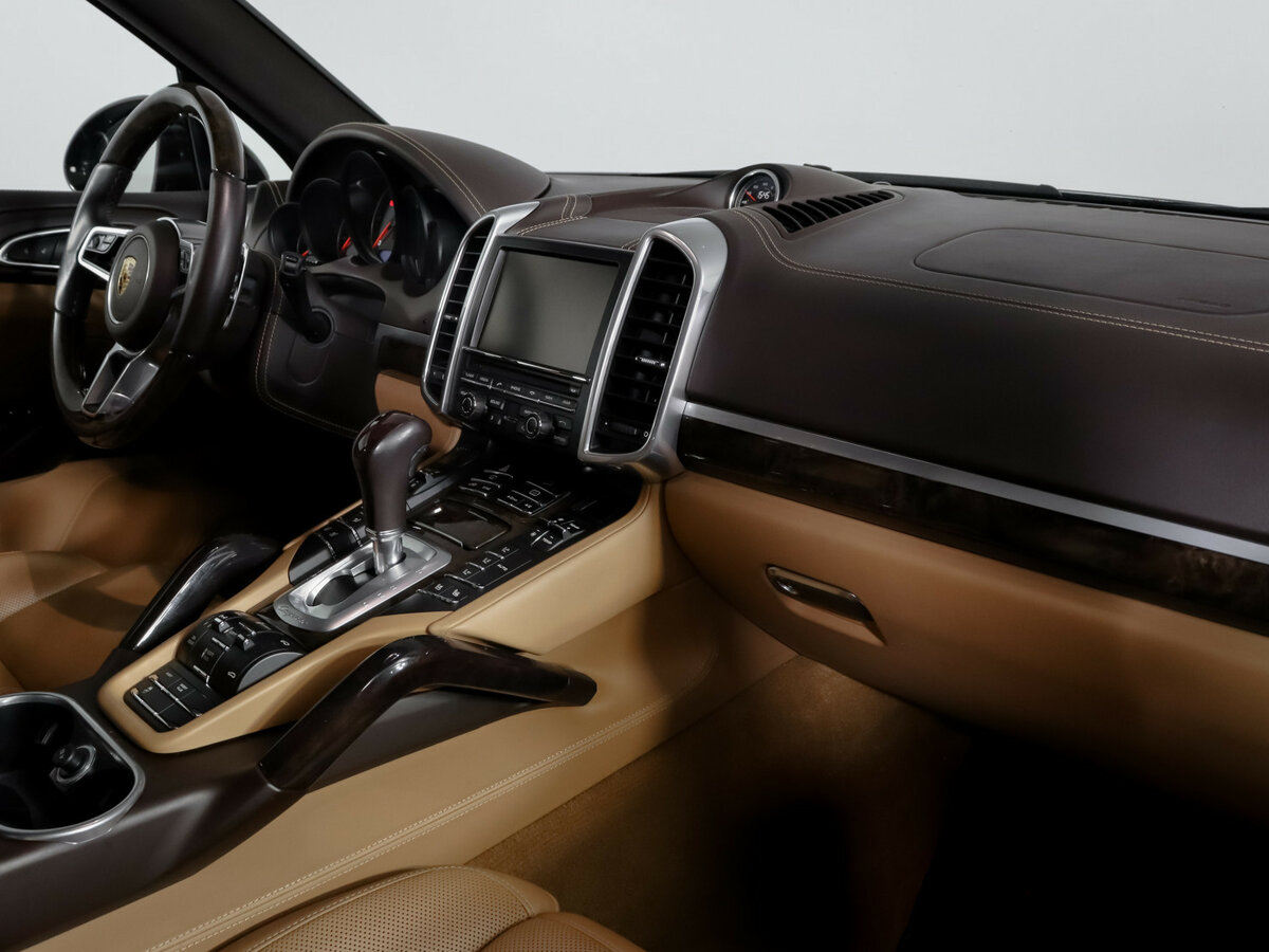 Porsche Cayenne Diesel II Рестайлинг (958), 2015 Фото №9