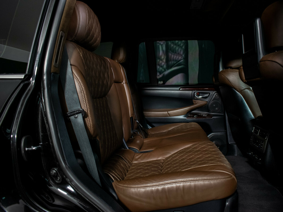 Lexus LX 570 III Рестайлинг, 2012 Фото №9