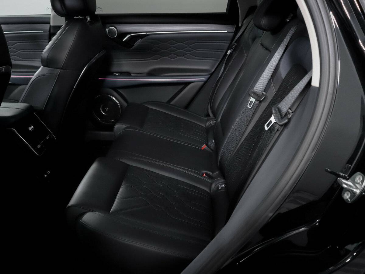 Voyah Free I Рестайлинг, 2023 Фото №10