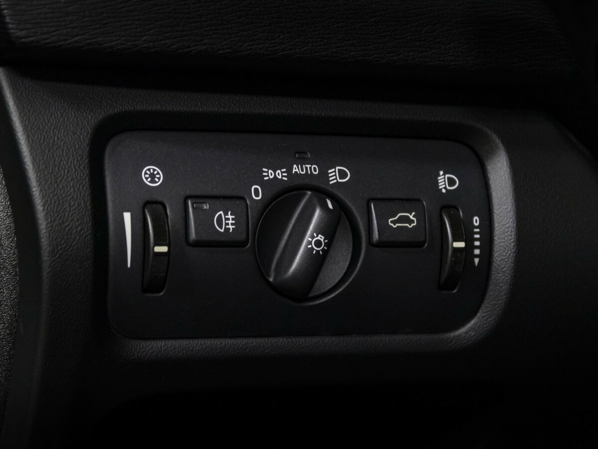 Volvo V40 Cross Country I, 2014 Фото №15