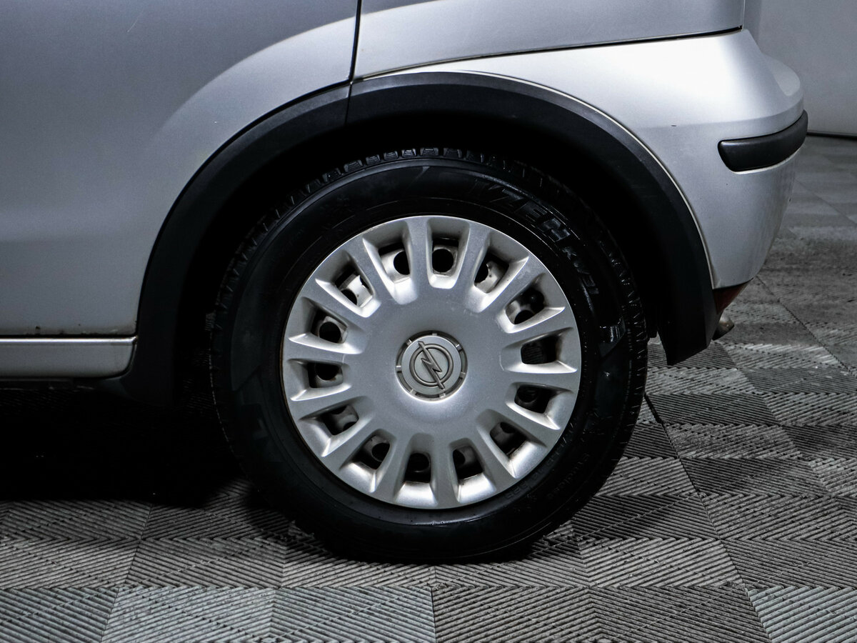 Opel Corsa C Рестайлинг, 2004 Фото №12