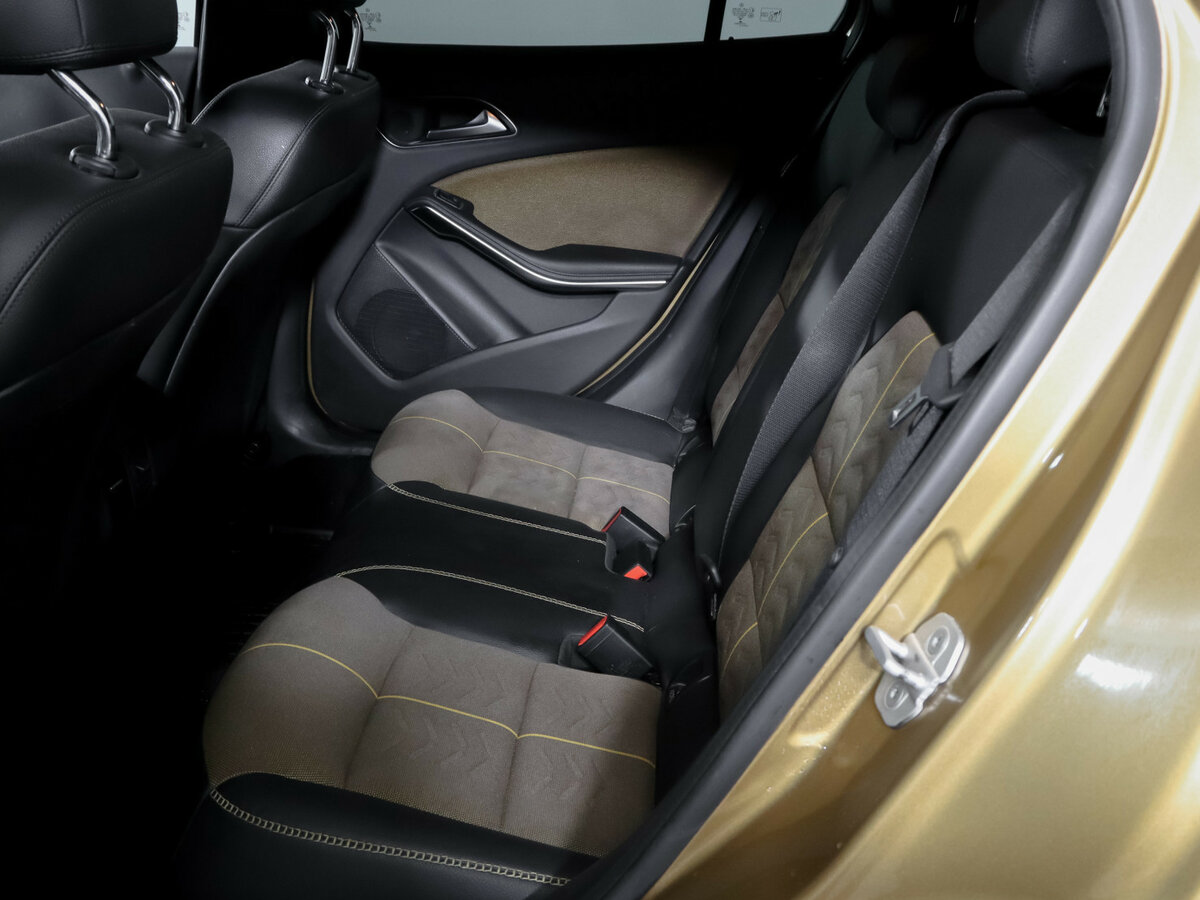 Mercedes-Benz GLA 250 I (X156) Рестайлинг, 2017 Фото №10