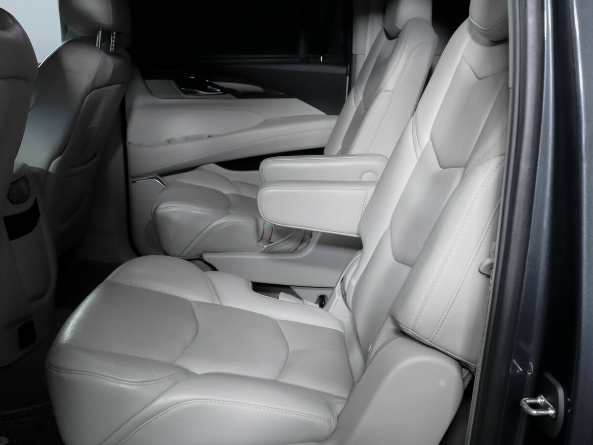 Cadillac Escalade ESV IV, 2019 Фото №10