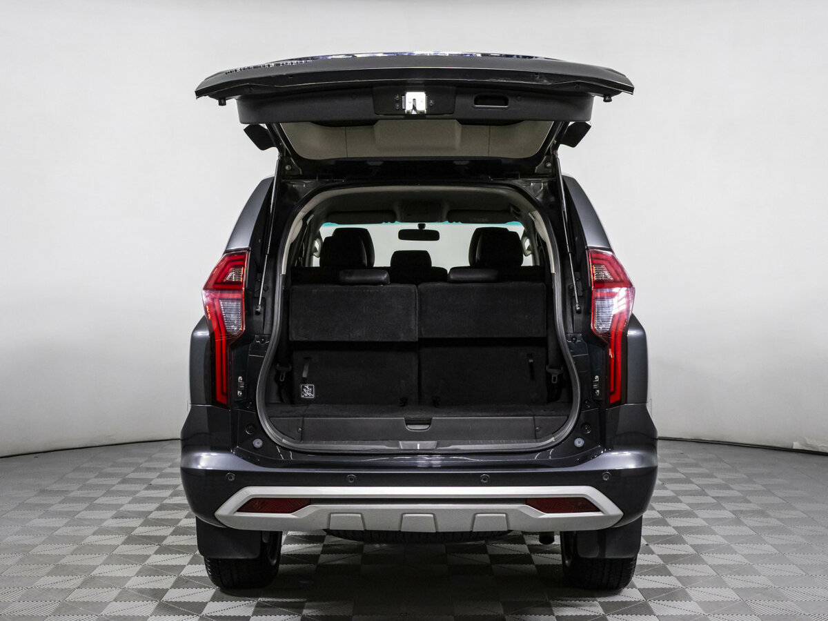 Mitsubishi Montero Sport III Рестайлинг, 2022 Фото №18