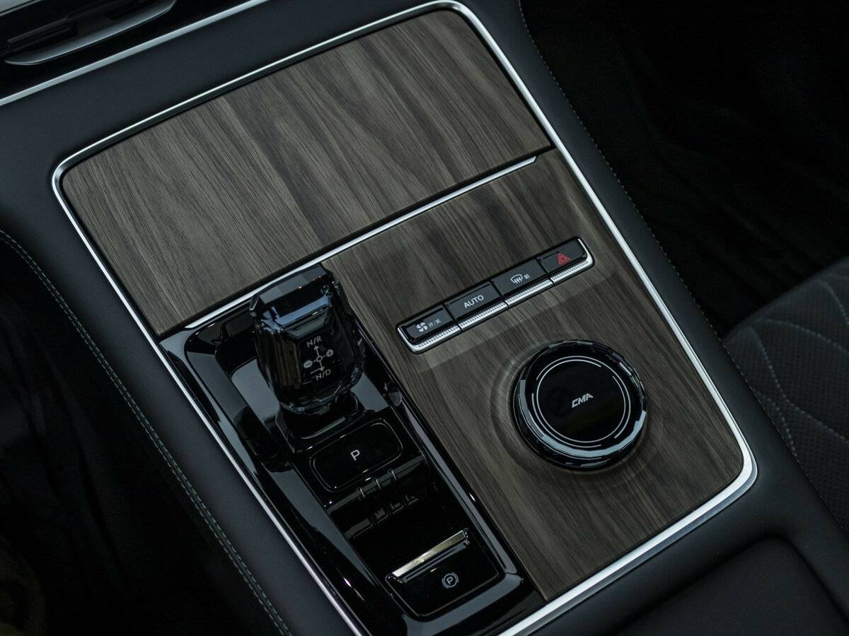 Geely Monjaro (Xingyue L) I Рестайлинг, 2025 Фото №18