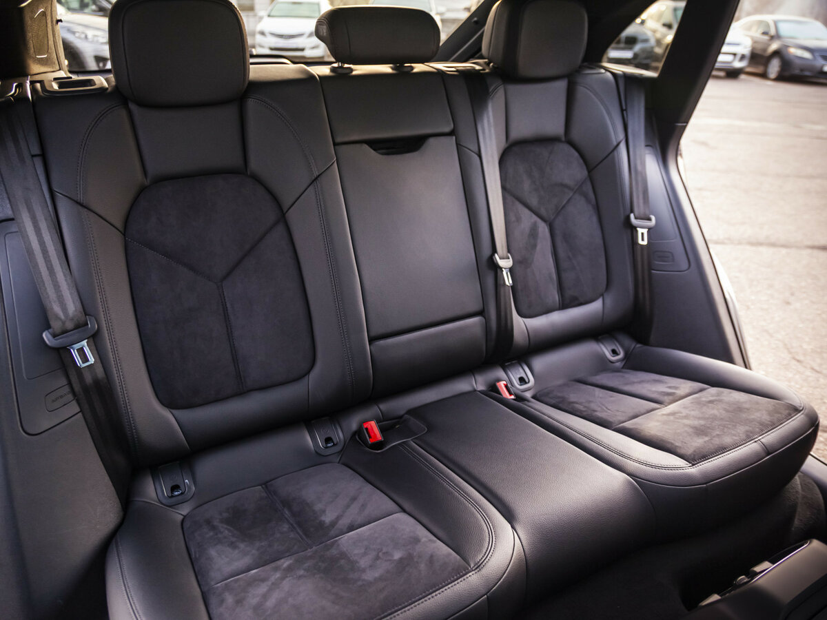 Porsche Macan I Рестайлинг, 2021 Фото №16