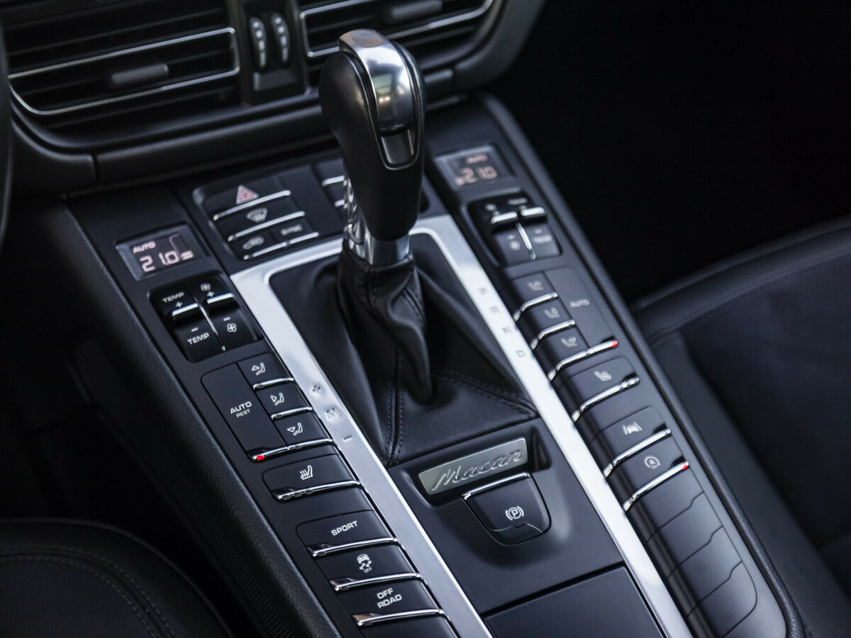 Porsche Macan I Рестайлинг, 2021 Фото №19