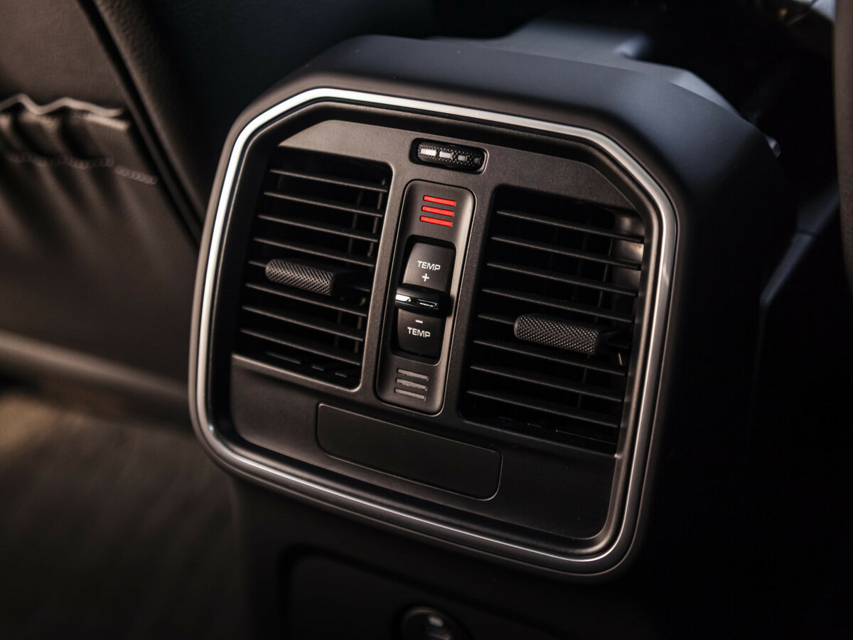 Porsche Macan I Рестайлинг, 2021 Фото №21