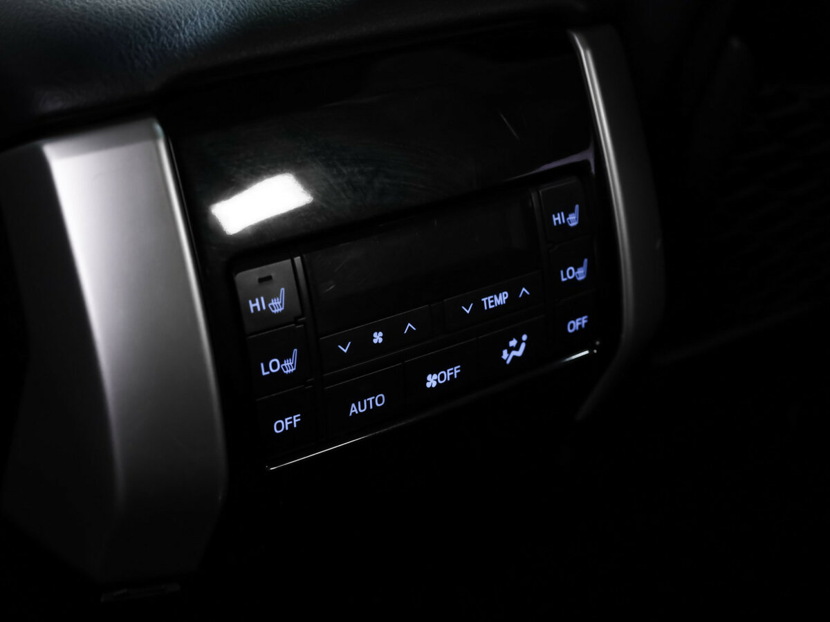 Toyota Land Cruiser Prado 150 Series Рестайлинг 2, 2018 Фото №24