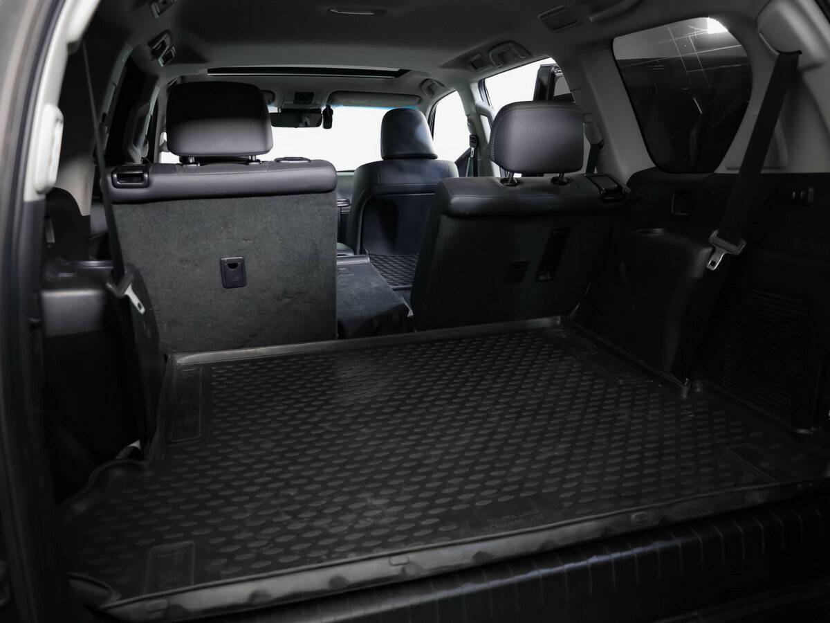 Toyota Land Cruiser Prado 150 Series Рестайлинг 2, 2018 Фото №33