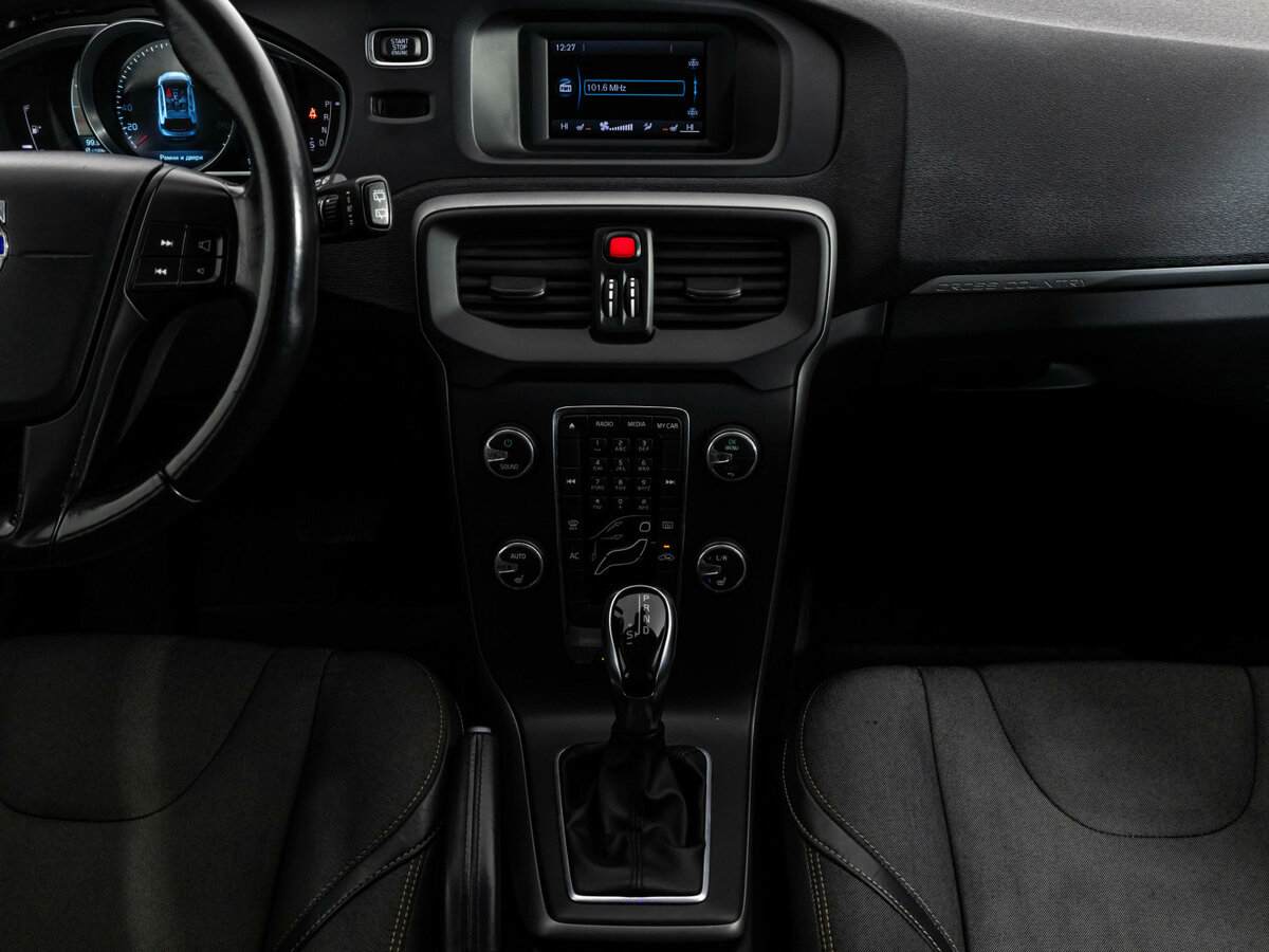 Volvo V40 Cross Country I, 2013 Фото №11