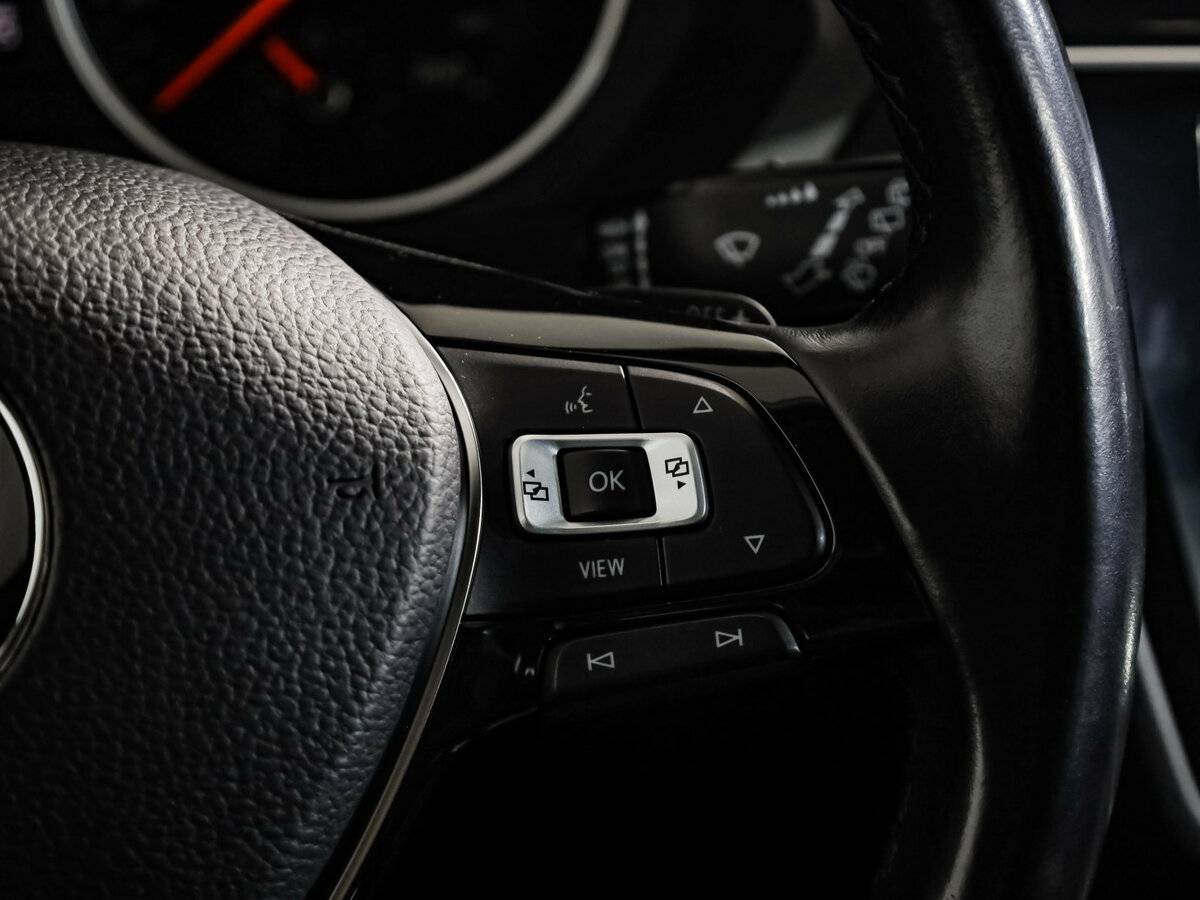 Volkswagen Tiguan II, 2020 Фото №13