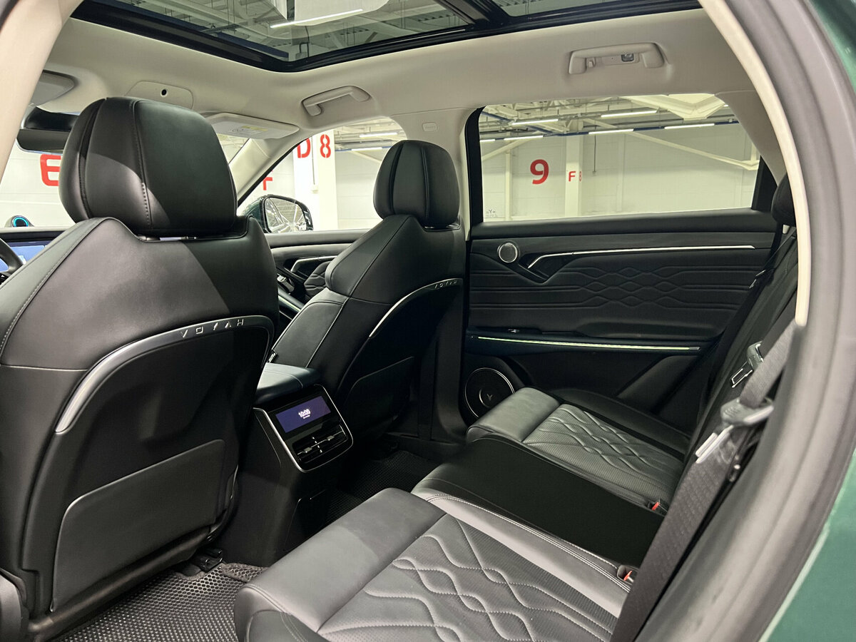 Voyah Free I Рестайлинг, 2023 Фото №12