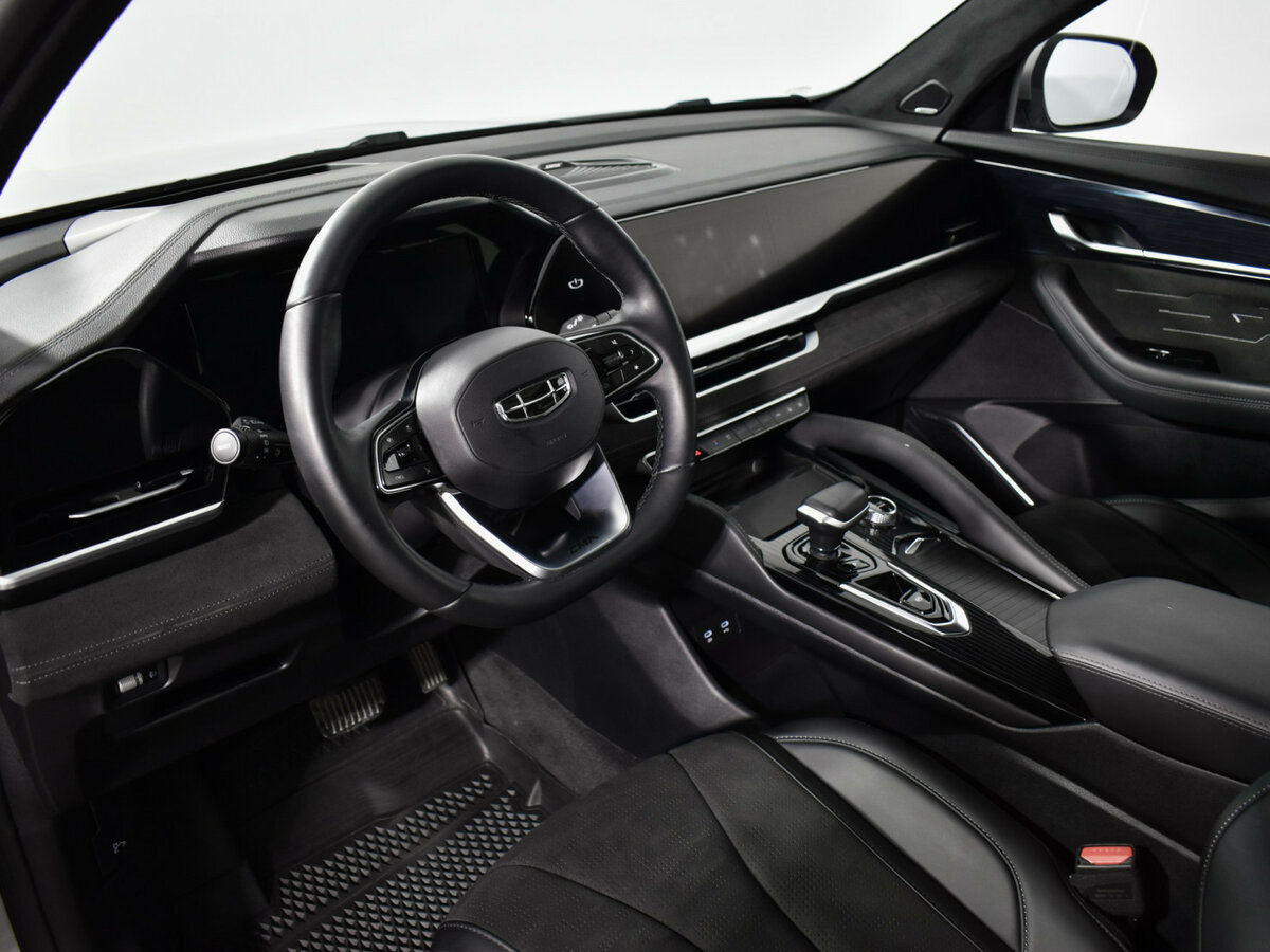 Geely Monjaro I, 2024 Фото №7