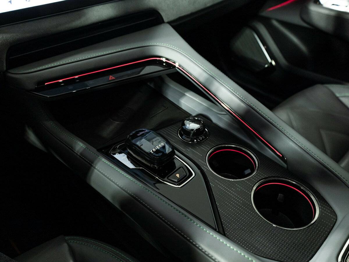 Zeekr 001 100 kWh I, 2023 Фото №17