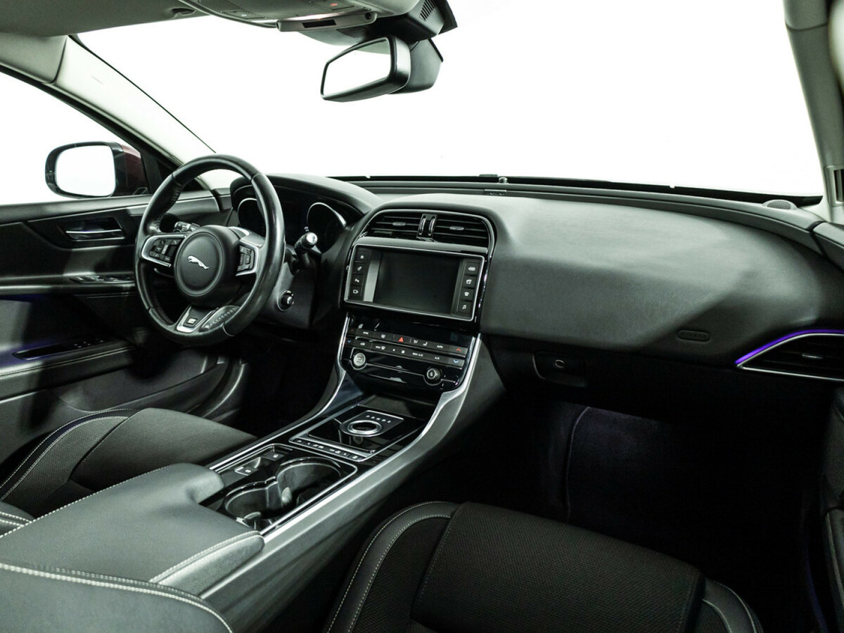 Jaguar XE I, 2015 - 150 357 км. | Фото №7