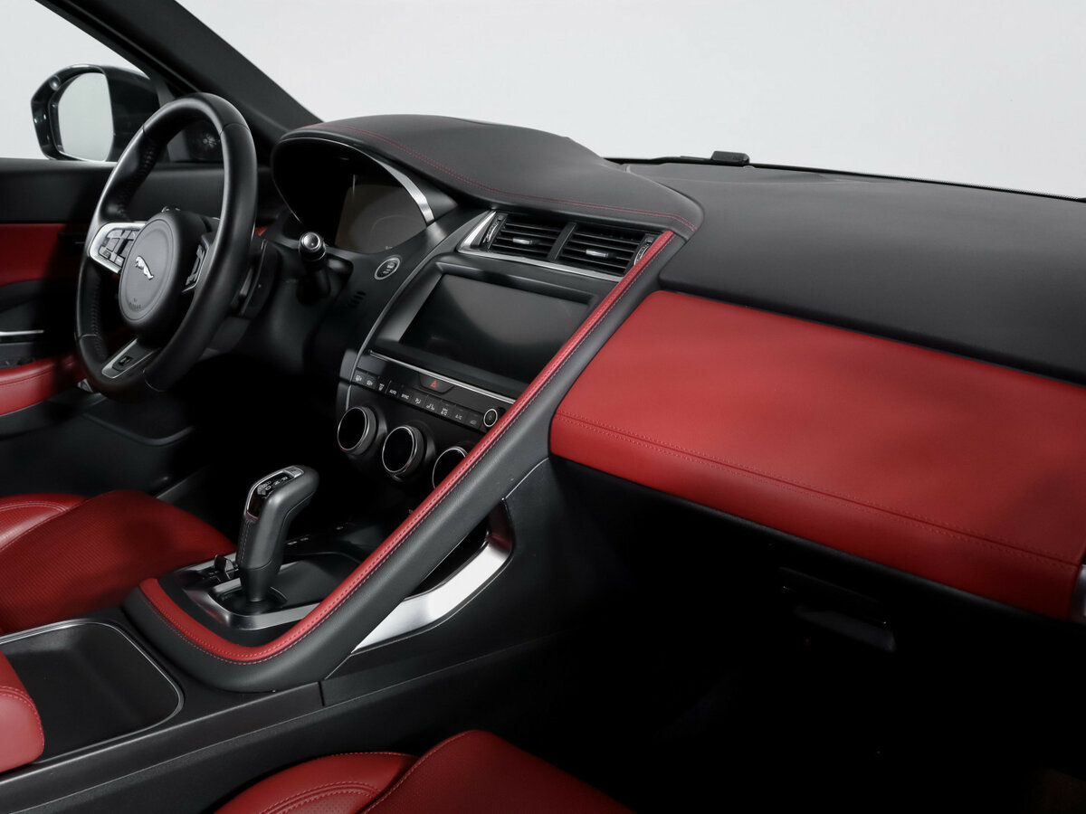 Jaguar E-Pace I, 2019 Фото №9