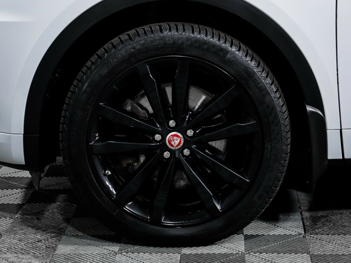 Jaguar E-Pace I, 2019 Фото №15