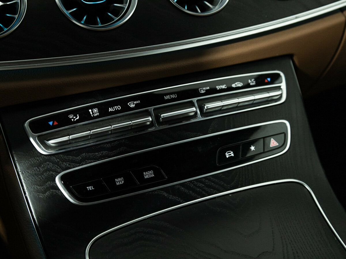 Mercedes-Benz E-Класс 200 V (W213, S213, C238) Рестайлинг, 2021 Фото №17